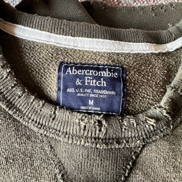 2010’sABERCROMBIE  Distressed Camo Sweatshirt Unisex Size M - Picture 8 of 15